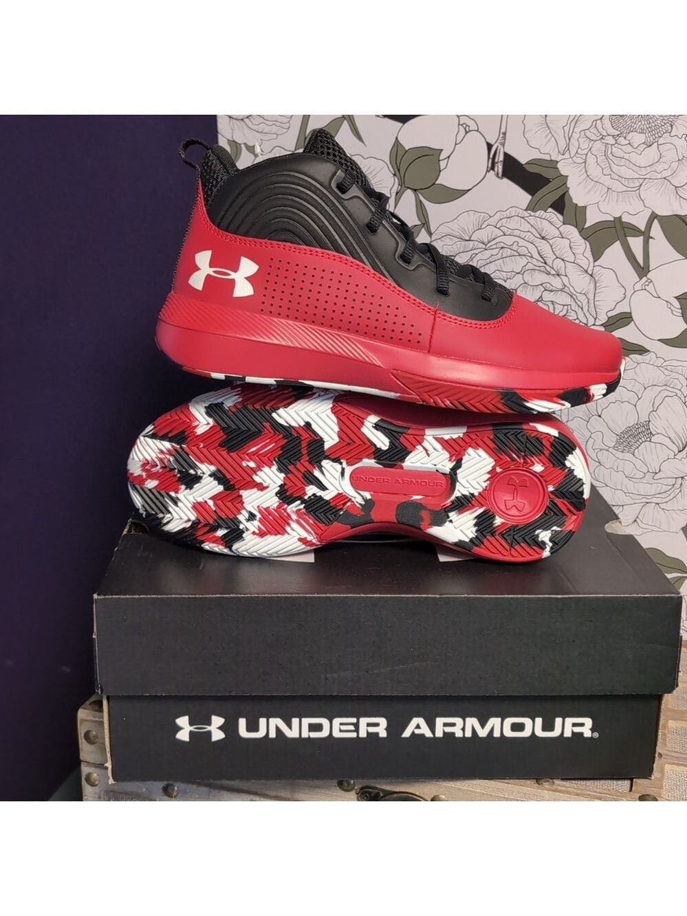 Boys Lockdown Style Sneakers By Under Armour